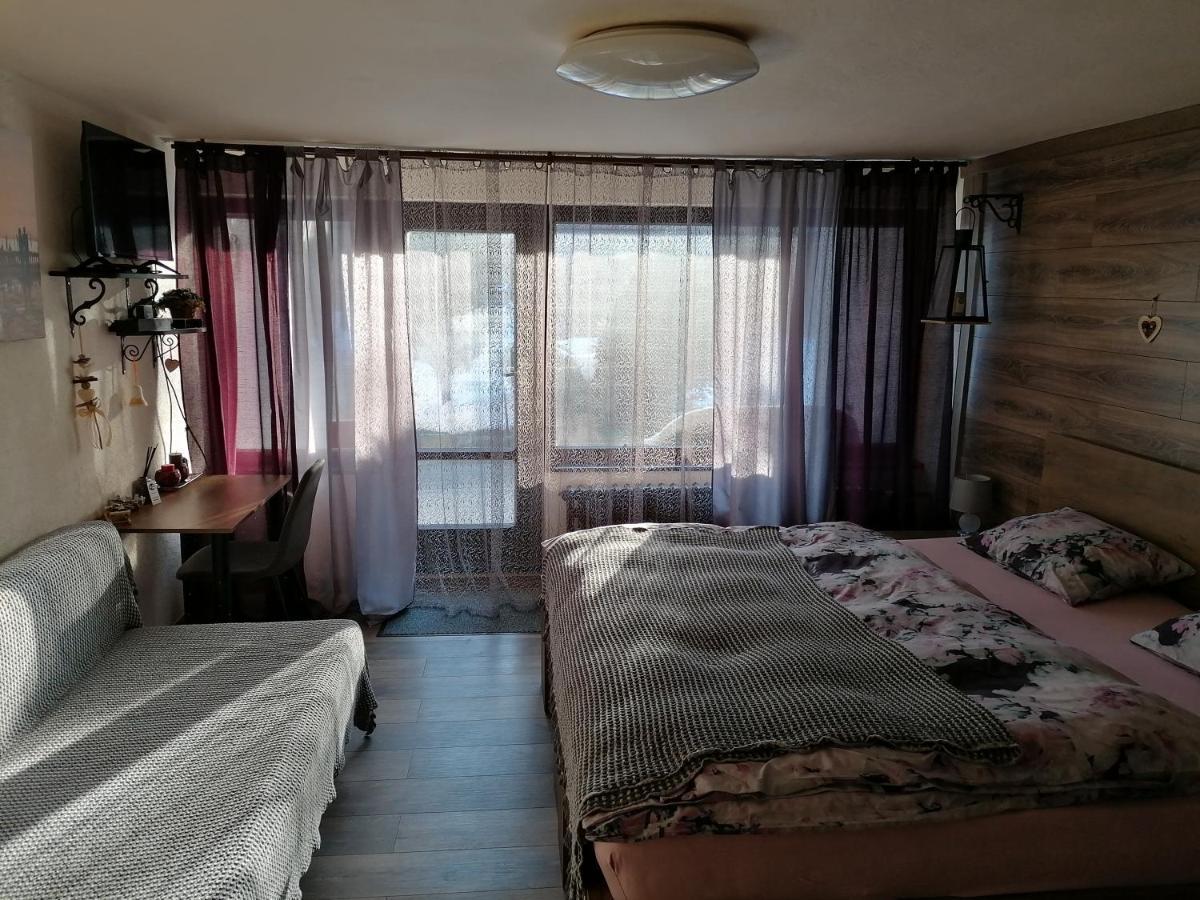 Privat Forest Lipótszentmiklós Kültér fotó